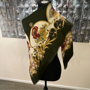 ⭐️ Vintage Isotoner Square Olive and Red Floral Scarf